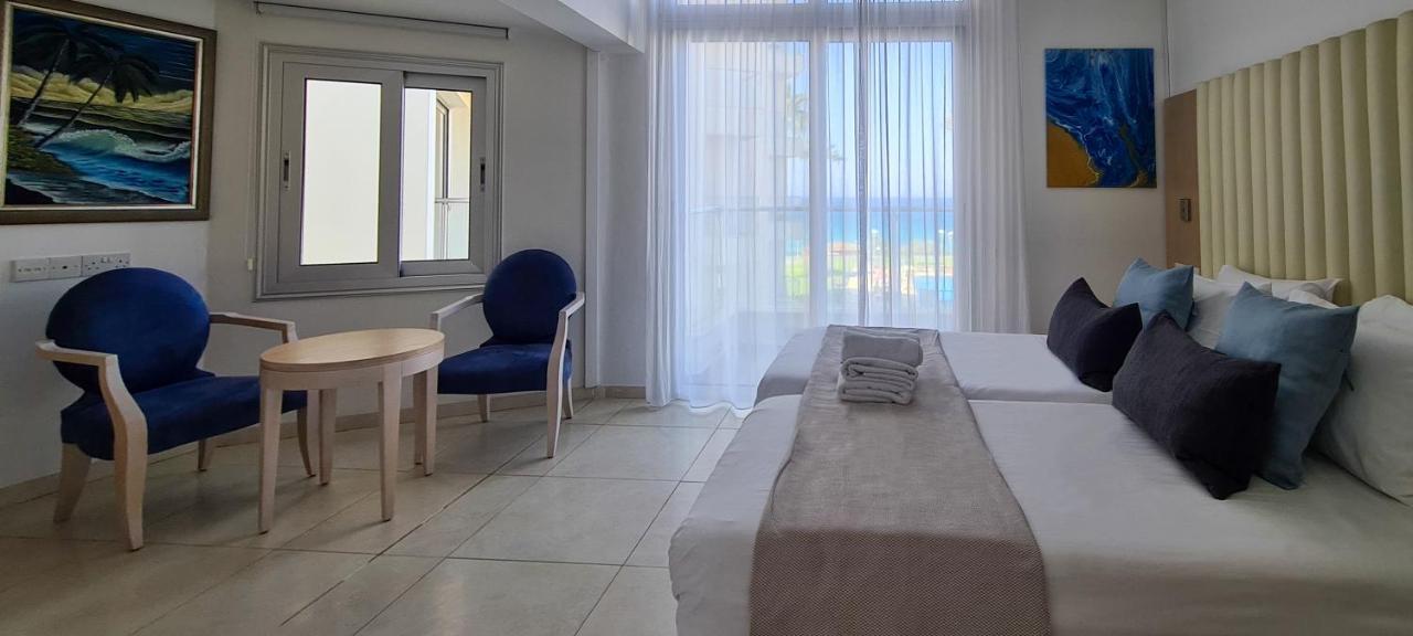 Phaedrus Living: Seafront Luxury Flat Pallini Court 113 Protaras Buitenkant foto