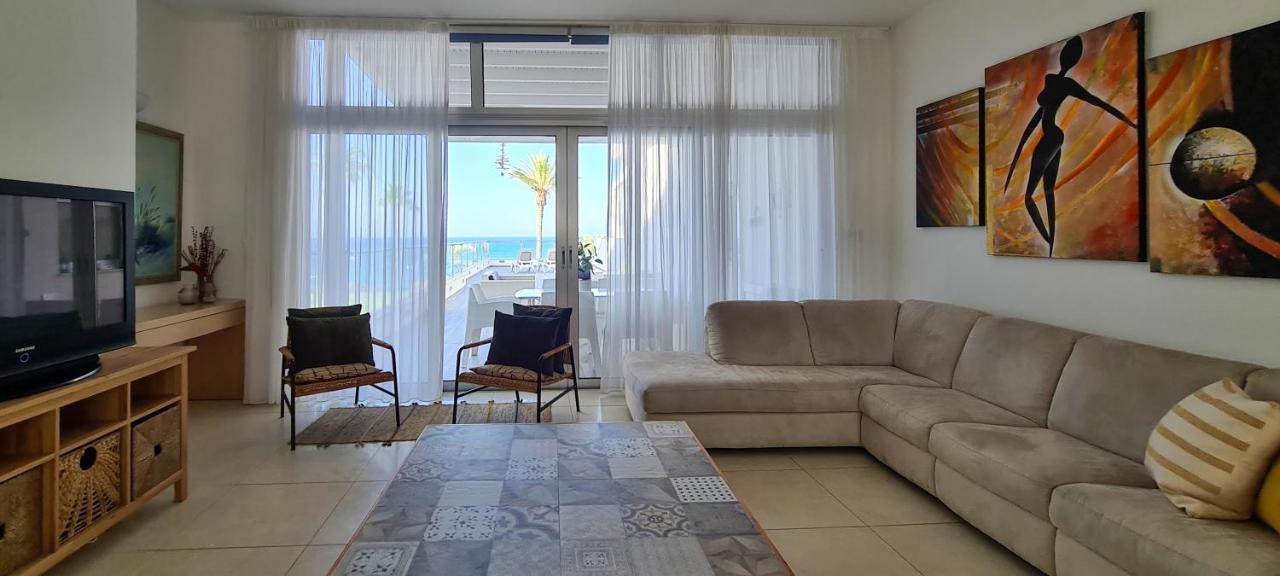 Phaedrus Living: Seafront Luxury Flat Pallini Court 113 Protaras Buitenkant foto